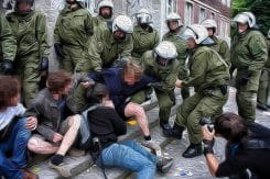 Demokratie in Oel alles wie geschmiert Polizeigewalt Demo Gewalt