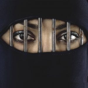 Neues US-Flüchtlingskonzept für Europa, jetzt vermehrt Trojanische Stuten Frau am Steuer Saudi Arabien verboten Fahrverbot fuer Frauen burka schleier gefaengnis