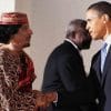Barack Obama Muammar al Gaddafi Handschlag Todeskuss Mafia Verlogenheit oelbild qpress