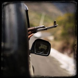 Bürger an der Waffe - Mexiko als Vorbild gegen organisierte Regierungskriminalität in Europa Mexiko Gewalt Drogenkartelle Buergerwehr Widerstand