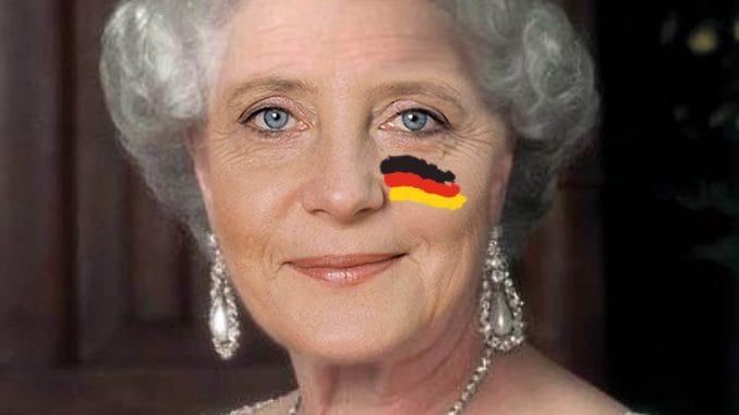 Queen Angela Moertel Merkel from Germany Crown Krone mit Flagge Verrat an Deutschland