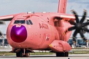 Aufrüstung Airbus A400M Trabnsporter Flugzeug Carrier Hello Kitty Edition for women Gender war warmen idiotie und krieg bundeswehr luftwaffe qpress