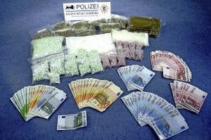 EU und EZB beharren auf Drogen-Dealer-Schutzprogramm drogen dealer schutzprogramm der EU EZB Banken Casino Geldsucht