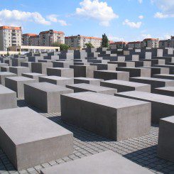 holocaust mahnmalberlin2006merkelgedenkpollerantiterror stelenbetonschutz