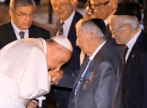 Papst enttarnt den Mega-Pädophilen in der Kirche