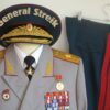 general streik genralstreik russenuniform muetze hose orden